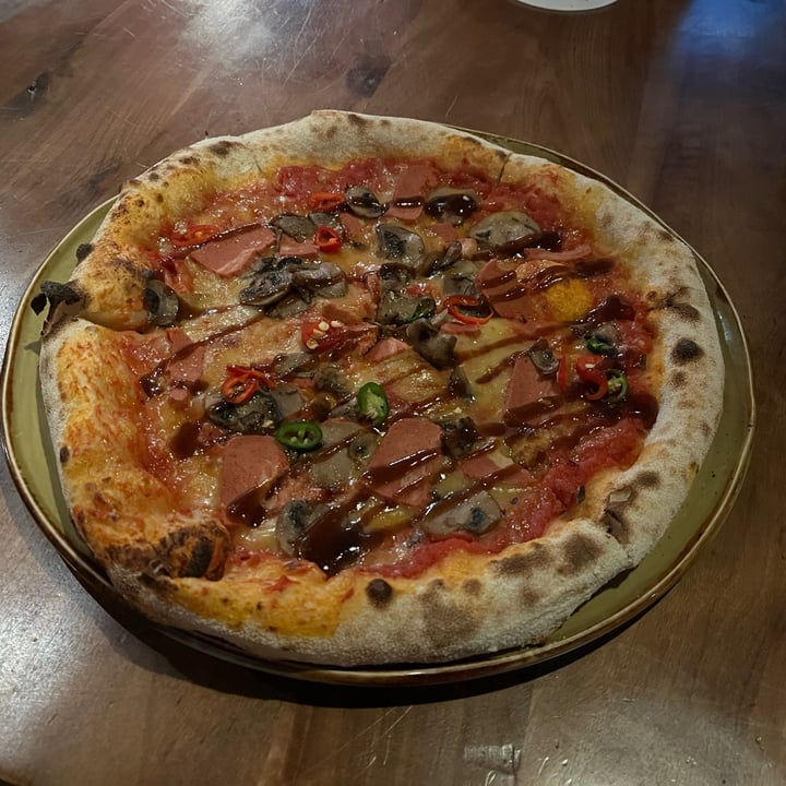 photo of BrewDog Pentridge Non-Meaty Meat Lovers Pizza shared by @veganadam on  08 Sep 2025 - review