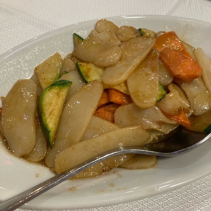 photo of China Town 3 Gnocchi Di Riso Alle Verdure shared by @sottolapellepodcast on  24 Feb 2024 - review