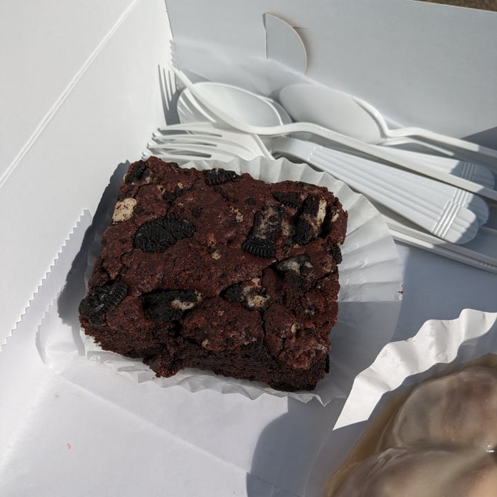 photo of Happy Little Treats Oreo Brownie shared by @edav334 on  26 Mar 2024 - review
