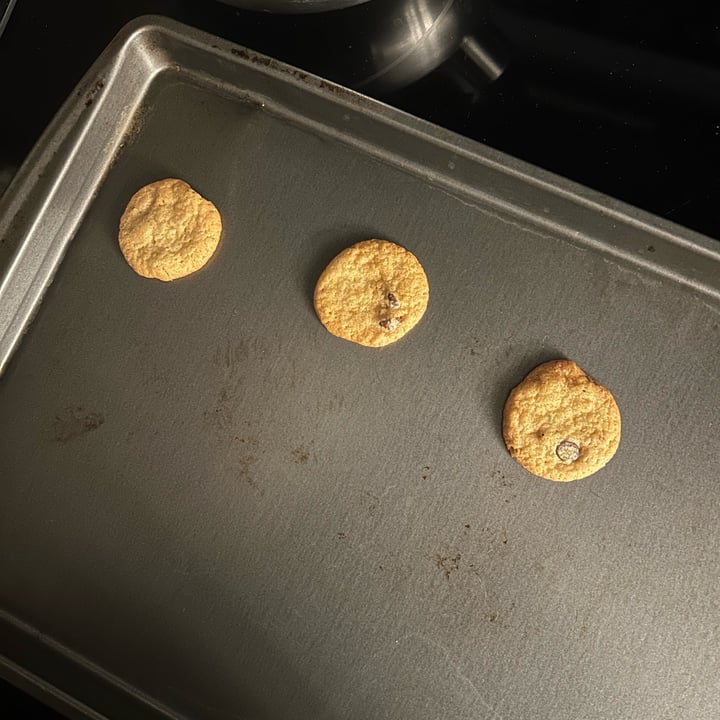 photo of EatPastry Chocolate chip cookie dough shared by @eleanorzora on  24 Feb 2024 - review
