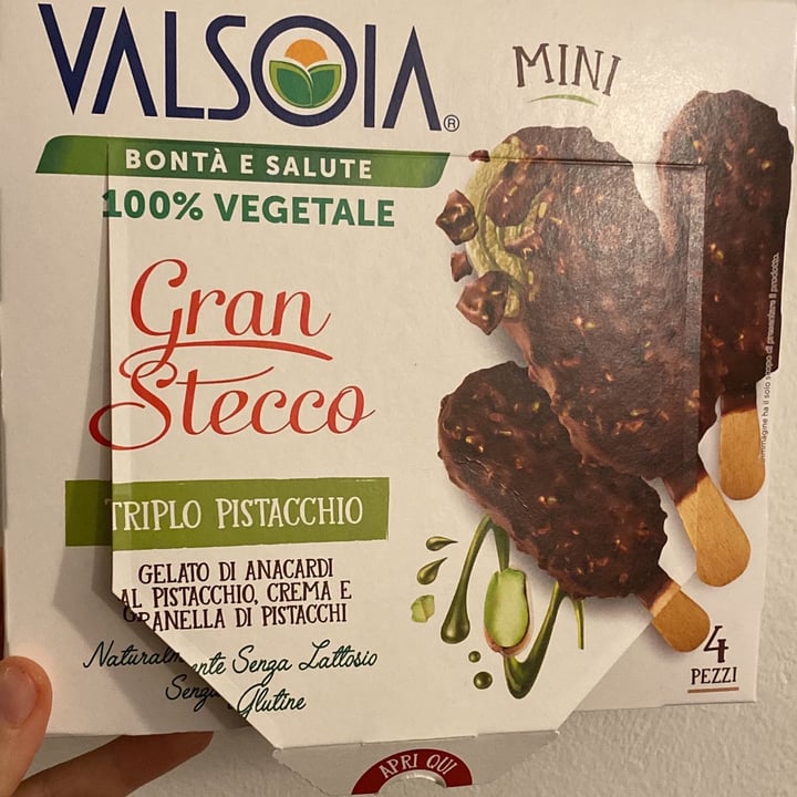 photo of Valsoia Gran stecco Triplo pistacchio shared by @00psell on  30 Sep 2023 - review