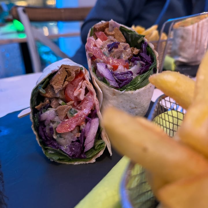 photo of Veggiezz Gyros Wrap shared by @mykemical on  04 Apr 2024 - review