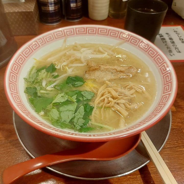 photo of Tokyo Ramen Tower Vegan Ramen shared by @lucyvictoria92 on  07 Apr 2024 - review