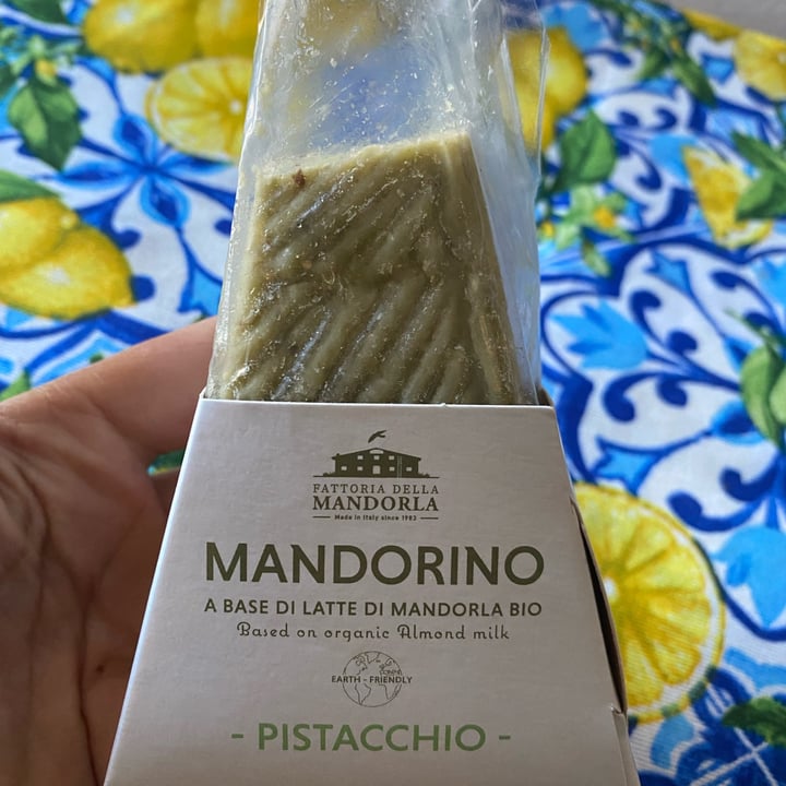 photo of La fattoria della mandorla mandorino al pistacchio shared by @maliga on  08 Oct 2025 - review