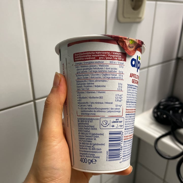 photo of Alpro Apfelstrudel-Geschmack (Limited Edition) shared by @giuliazecchini on  22 Nov 2023 - review