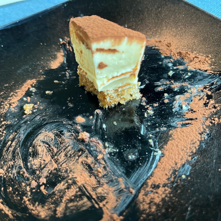 photo of La Tecia Vegana Tiramisu shared by @miba on  15 Dec 2024 - review