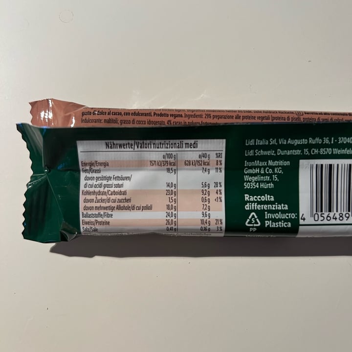 photo of Vemondo vegan protein bar-brownie al cioccolato shared by @michbrhane on  03 Jun 2024 - review