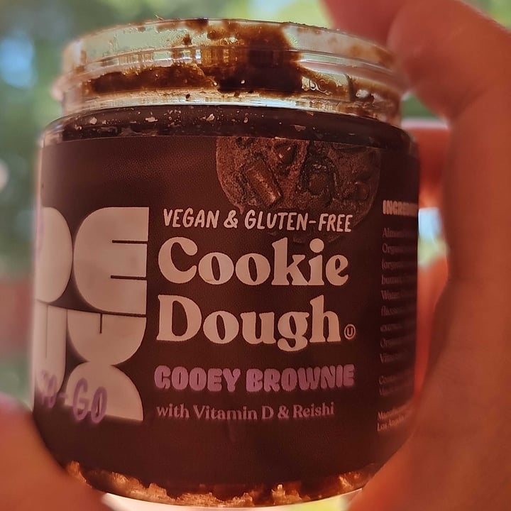 photo of Deux Vegan and Gluten-free Cookie Dough Gooey Brownie shared by @raovioli on  31 May 2024 - review
