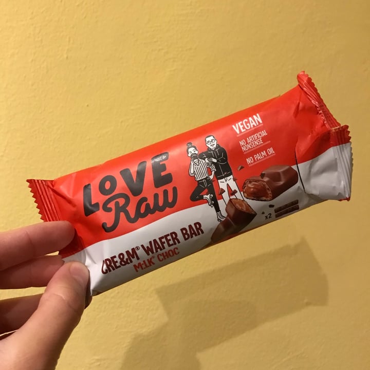 photo of LoveRaw Cre&m Wafer Bar Milk Choc shared by @franci90 on  23 Oct 2023 - review