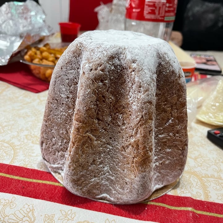 photo of Veg-oro Pandoro shared by @danixelle on  27 Dec 2024 - review