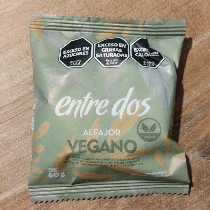photo of Entre Dos Alfajor vegano shared by @roflo on  12 Mar 2025 - review