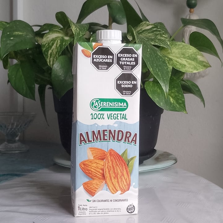 photo of La Serenísima Leche de almendras shared by @marmiau on  07 Jan 2025 - review