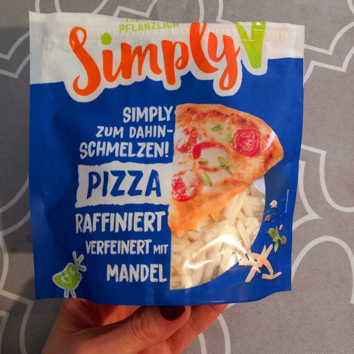 photo of Simply V Reibegenuss Plant Based Gourmet Grated shared by @lamiuppi on  12 Feb 2024 - review