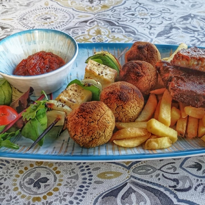 photo of Ripples Indian Fusion (Bar & Restaurant) vegan platter shared by @andybest82 on  01 Jan 2025 - review