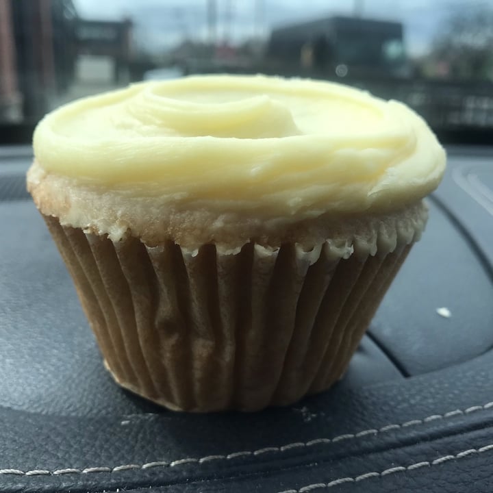 photo of Pattycake Bakery Lemon Cupcake shared by @arronlee on  03 Apr 2024 - review