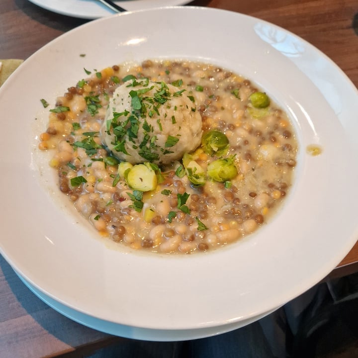 photo of Thermenrestaurant Linsenragout mit Marktgemüse und Semmelknödel shared by @janaplantpowered on  21 Jan 2024 - review