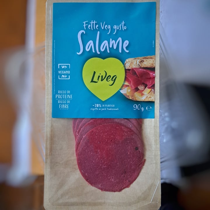 photo of Liveg affettato vegetale gusto salame shared by @camyveg on  28 May 2025 - review