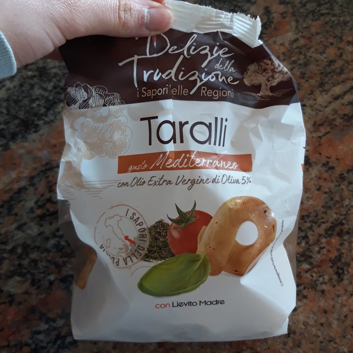 photo of delizie della tradizione taralli gusto mediterraneo shared by @ggiorgia on  26 Mar 2024 - review