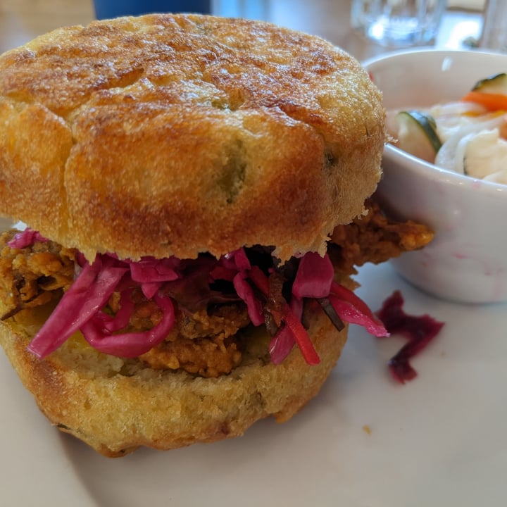 photo of ShadoBeni Oyester Mushroom Burger shared by @caseyveganforlife on  21 Apr 2024 - review