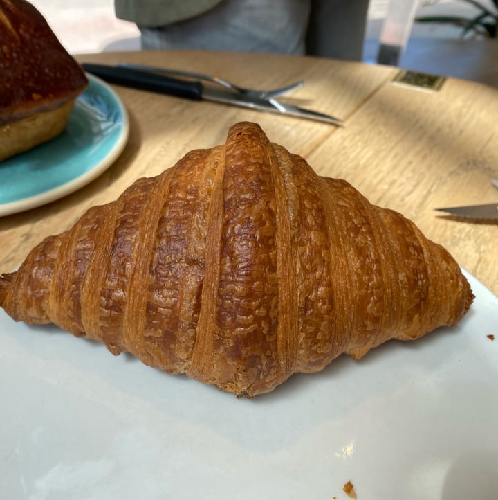 photo of Ethique Plant-Based croissant shared by @s1224 on  20 May 2024 - review