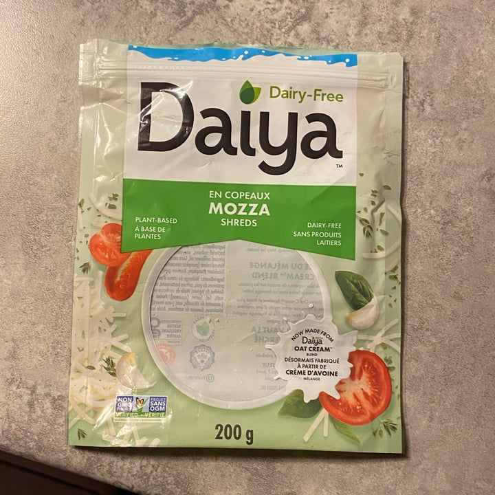 photo of Daiya Mozza Style Shreds - Oat Cream shared by @ryanleys on  09 Jan 2024 - review