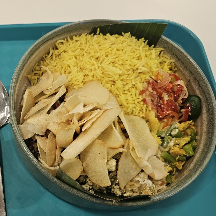 photo of Hewlett Packard Enterprise Plant Powered Middle Easter Feast with Balinese Twist shared by @veganlad on  08 Jul 2025 - review