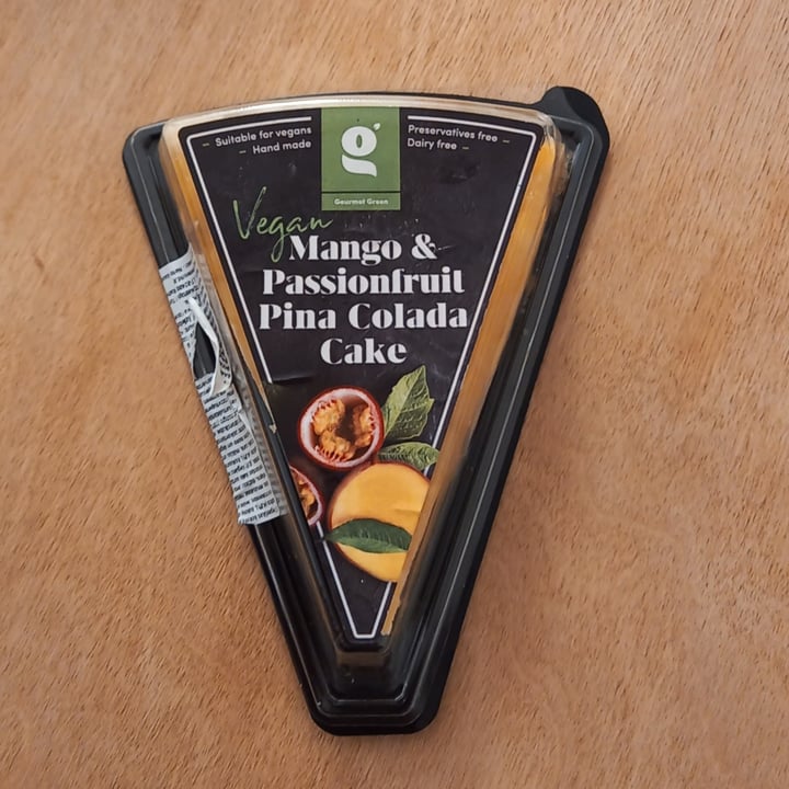 photo of Gourmet green mango&passionfruit pina colada cake shared by @chalchihut on  22 Sep 2024 - review
