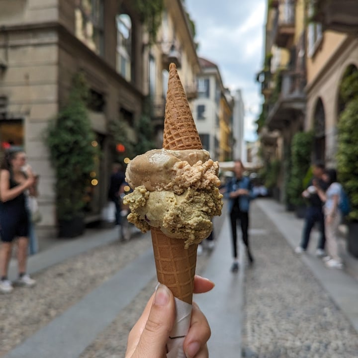 photo of CREMA Alta Gelateria Pistacchio e Nocciola shared by @irenesorti on  14 Jun 2024 - review