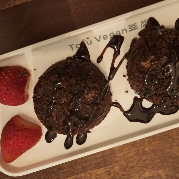 Tofu Vegan Golders Green United Kingdom chocolate cake Review abillion