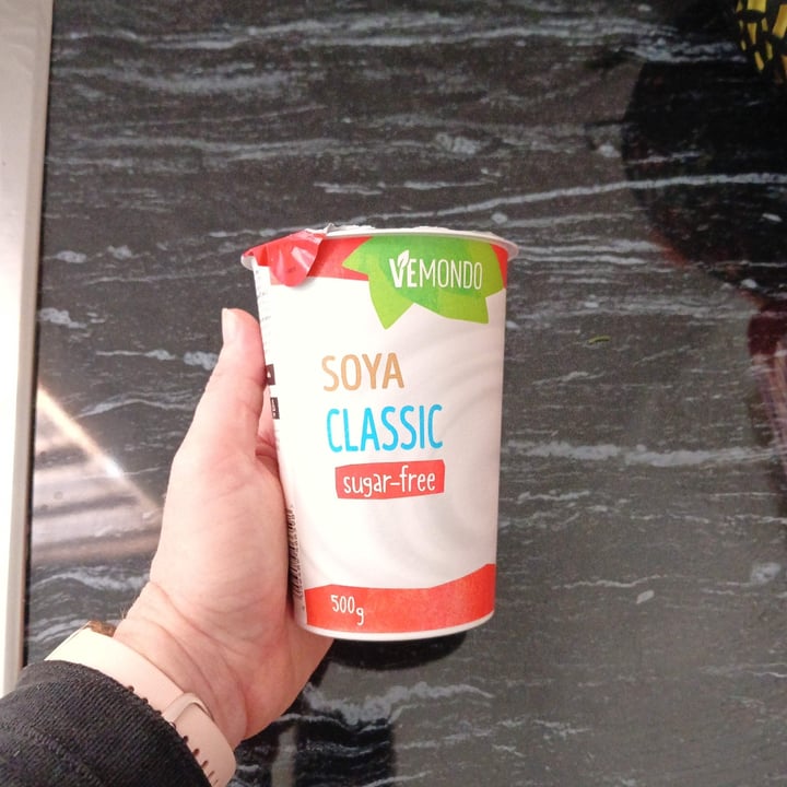 photo of Vemondo yogurt soya classic sugar-free shared by @lonfru on  08 Nov 2023 - review