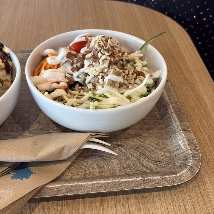 photo of Poke House - Franciacorta Outlet crea la tua bowl shared by @federego77 on  24 Sep 2025 - review