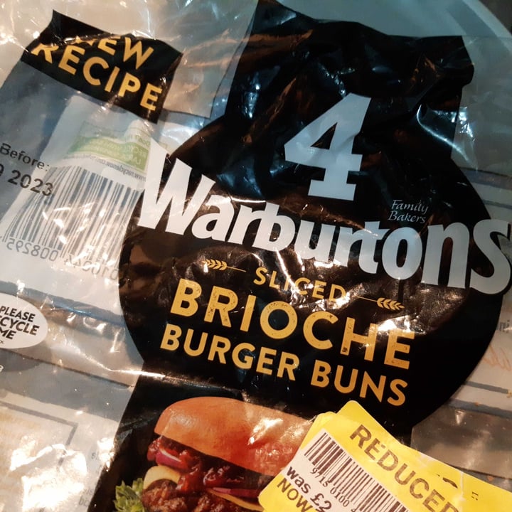 photo of Warburtons 4 Sliced Brioche Burger Buns shared by @welovenature on  10 Feb 2024 - review