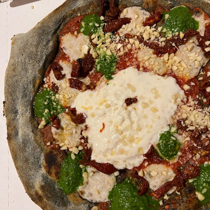 photo of L' Angolo Pizzosteria Stracciabbeautiful shared by @gretyl on  09 Jun 2024 - review