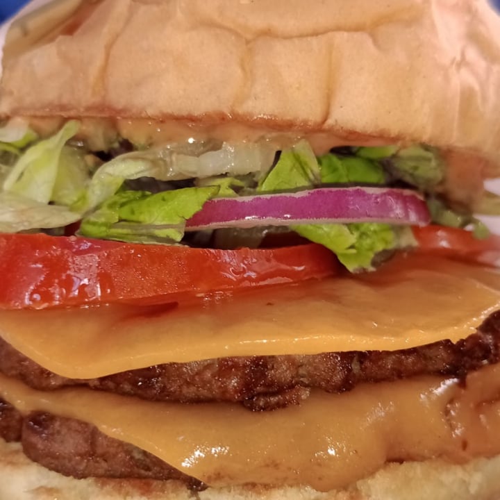 photo of JOY burgers Joy Cheeseburger shared by @venusenverbo on  09 Mar 2025 - review