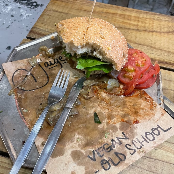 photo of The Dog's Bollocks at YARD Vegan Old School Burger shared by @saigepeters on  21 Sep 2023 - review