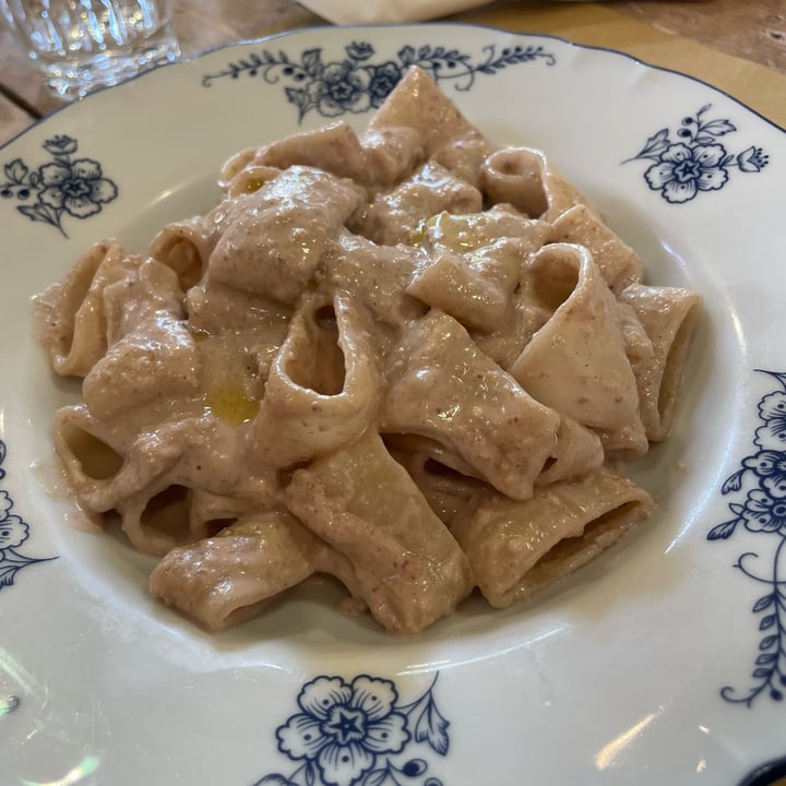 photo of In Pasta - Cibo e Convivio Paccheri con crema di noci shared by @vales12 on  07 Jul 2025 - review