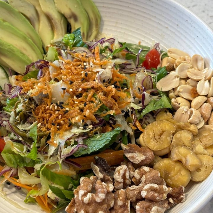 photo of Nature’s Charm Vegan Cafe Burmese Tea Leaves Salad shared by @baziliz on  30 Dec 2023 - review