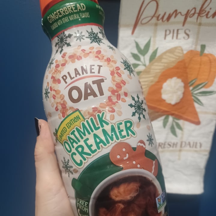 photo of Planet Oat gingerbread oatmilk creamer shared by @earthling6 on  28 Nov 2024 - review