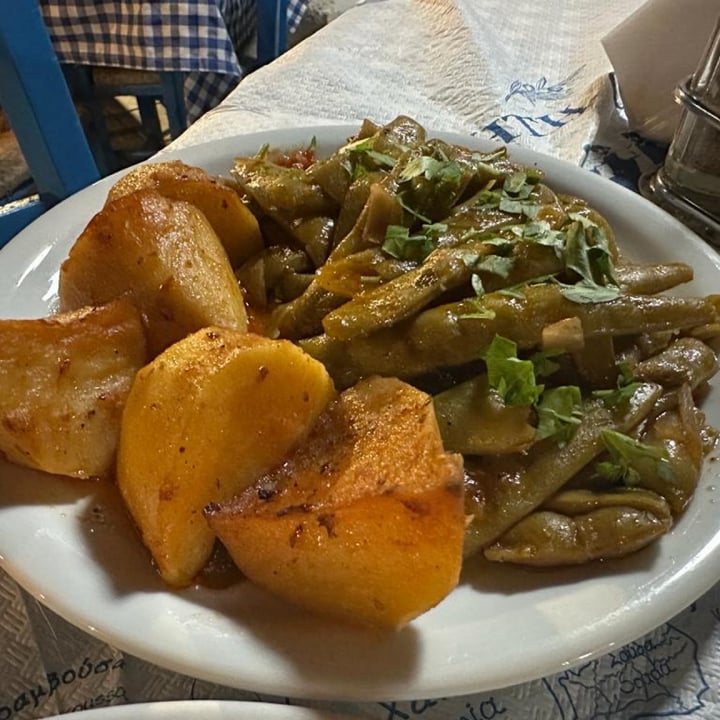 photo of The Cellar Tavern Green Beans shared by @laelena on  23 Oct 2023 - review