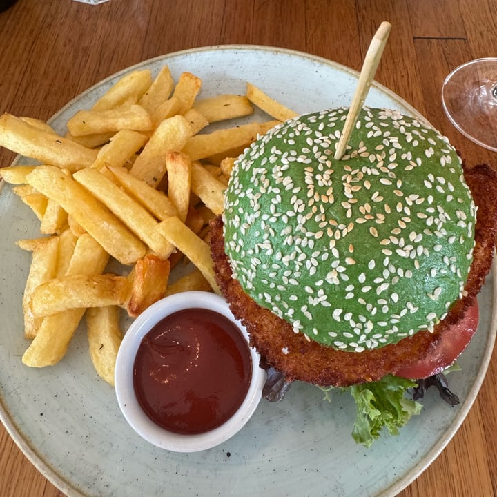 photo of Sister of Soul Rainbow Tempeh Burger shared by @eilishhassett on  22 Feb 2025 - review