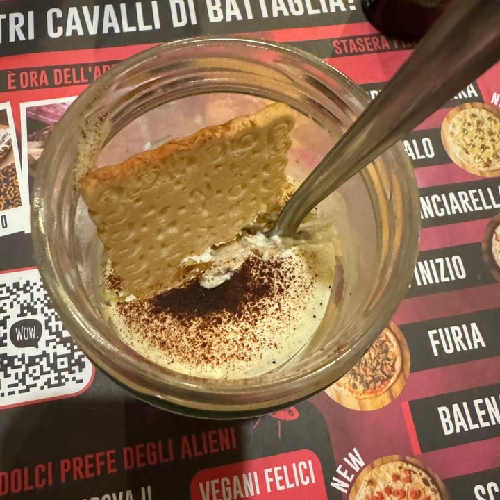 photo of Wow. Tiramisù shared by @valepav on  13 May 2024 - review