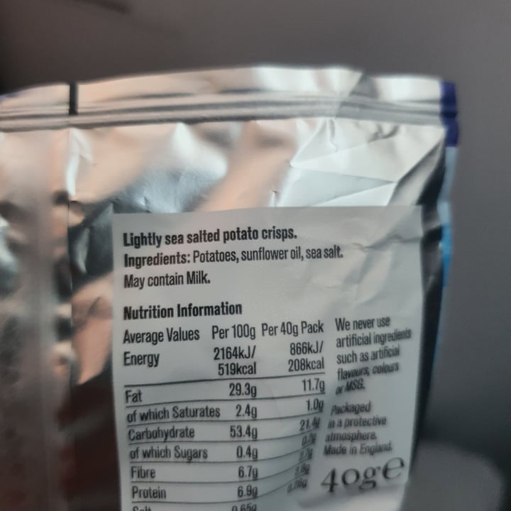 photo of Tyrrell's Lightly sea salted crisps shared by @chiaraar on  27 Jun 2024 - review