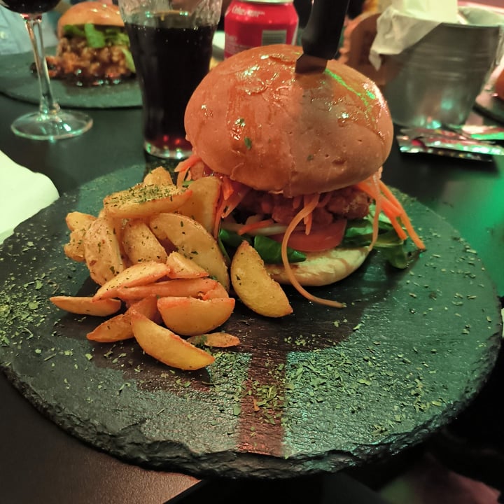 photo of Caramba Hamburguesa Vegana De Falafel Caseiro shared by @kabuti on  24 Jan 2025 - review
