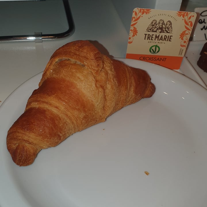 photo of Tre marie cornetti 5 cereali con farcitura frutti di bosco SURGELATI shared by @zianena on  22 Sep 2025 - review