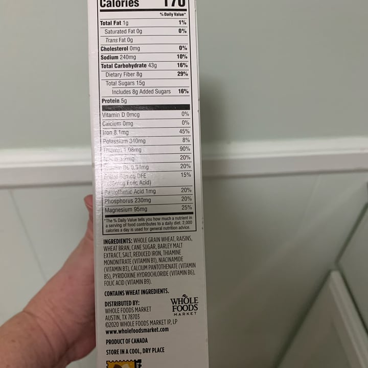 photo of 365 Whole Foods Market Raisin bran shared by @onehungryvegan on  11 Apr 2024 - review
