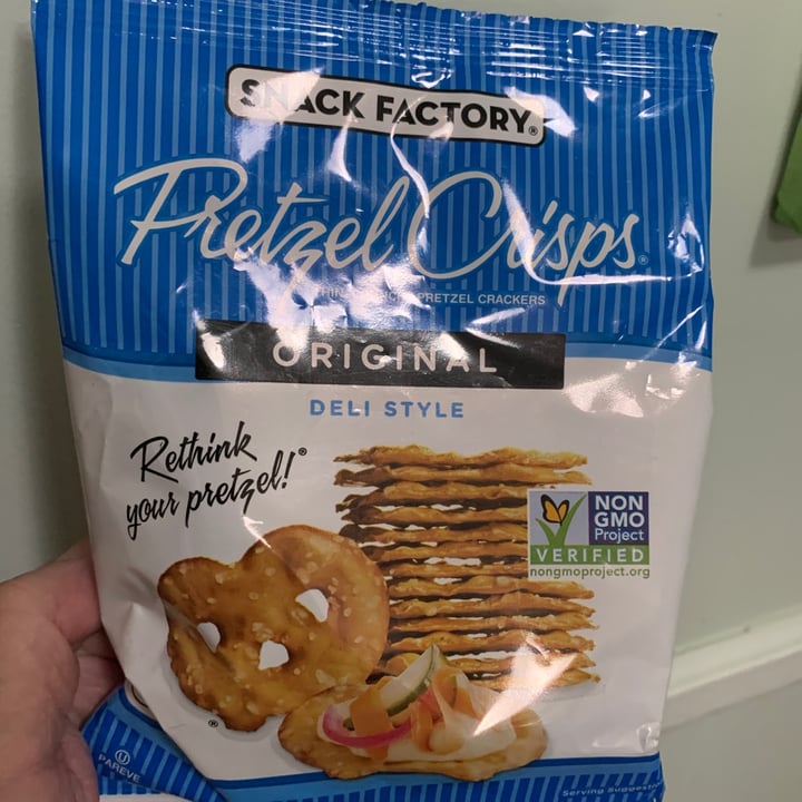 photo of Snack Factory Original pretzel crisps shared by @onehungryvegan on  16 Oct 2023 - review