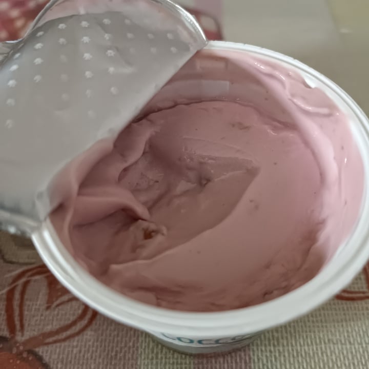 photo of Vemondo Coconut dessert cherry shared by @biancafurii on  06 Aug 2024 - review