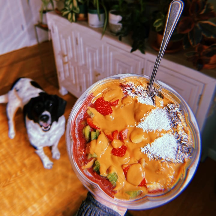 photo of Tasteful acai bowl shared by @jordaneatsplants on  23 Oct 2024 - review
