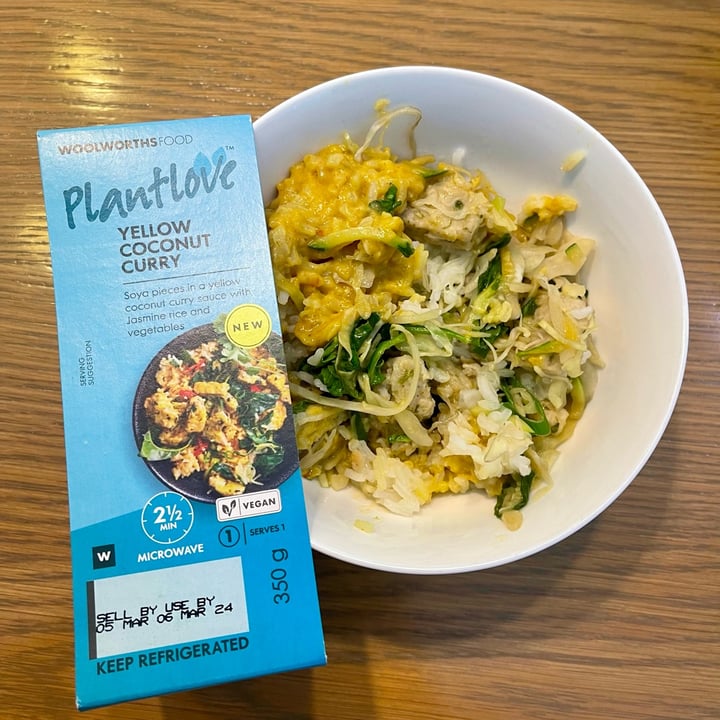 photo of Woolworths Food Plantlove Yellow Coconut Curry shared by @jeanne-marie on  15 Mar 2024 - review