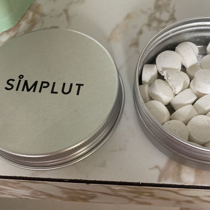 photo of simplut toothpaste tablets shared by @aprilflowers on  08 Aug 2024 - review